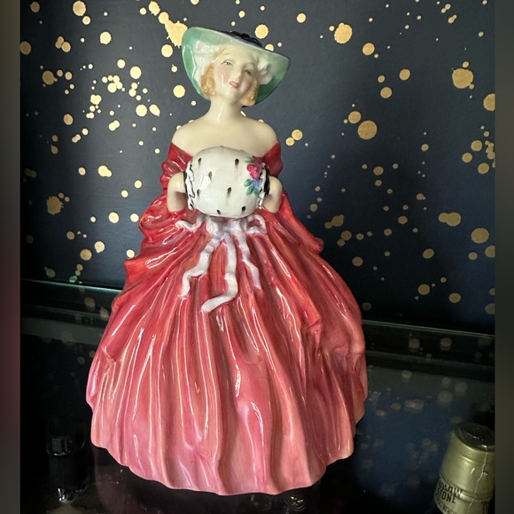Other - Elegant vintage Royal Doulton Lady Figurine, Genevieve, in Pink Dress